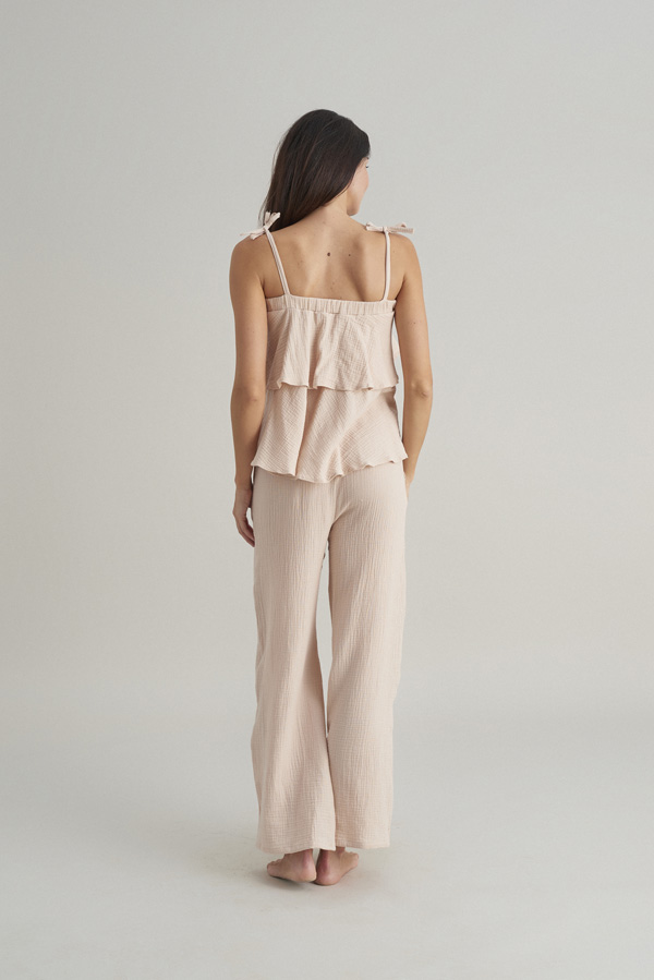 Wavy cream pants 